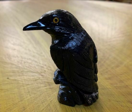 Hand-carved Black Onyx Raven Crow Fetish Spirit Animal Figurine - Medium