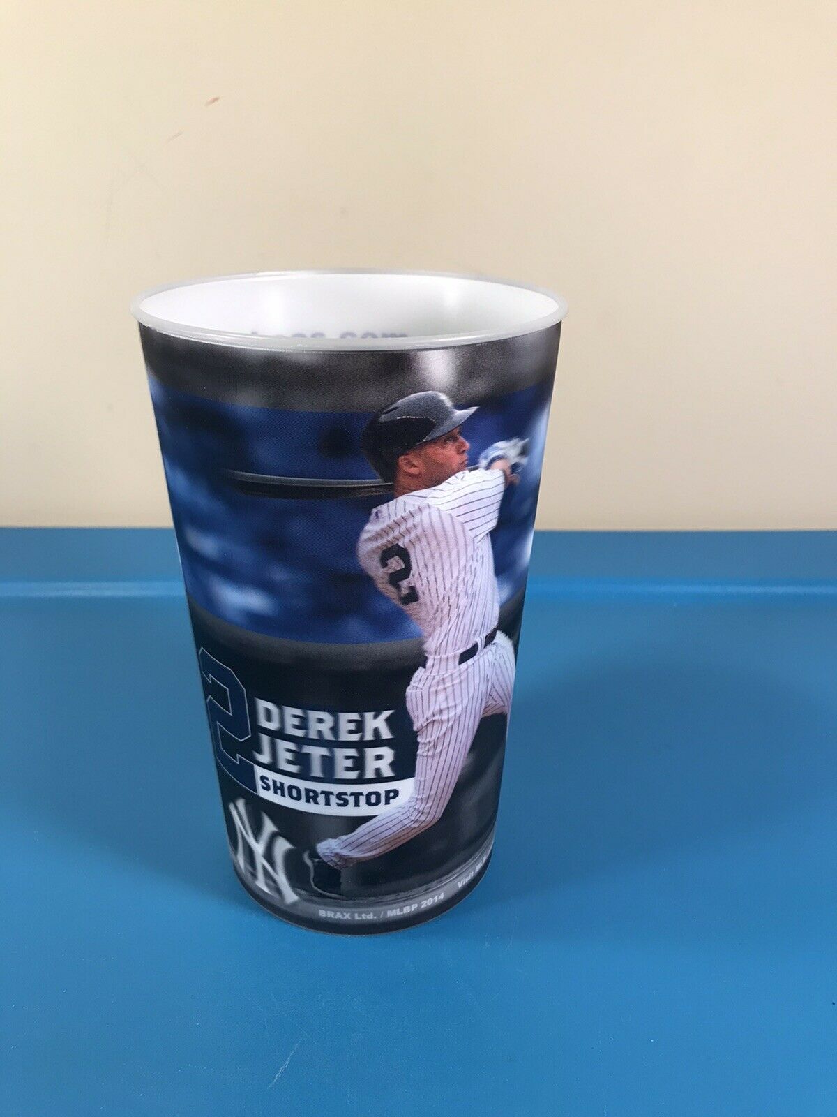 Derek Jeter 32oz Yankees Stadium Hologram cup Shortstop 2015 Souvenir Cup 3D