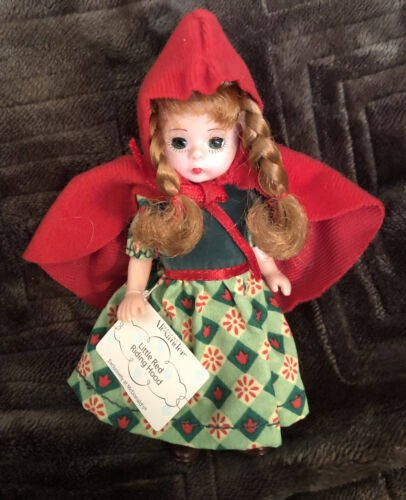 Madame Alexander Mini Little Red Riding Hood Doll McDonalds 2002