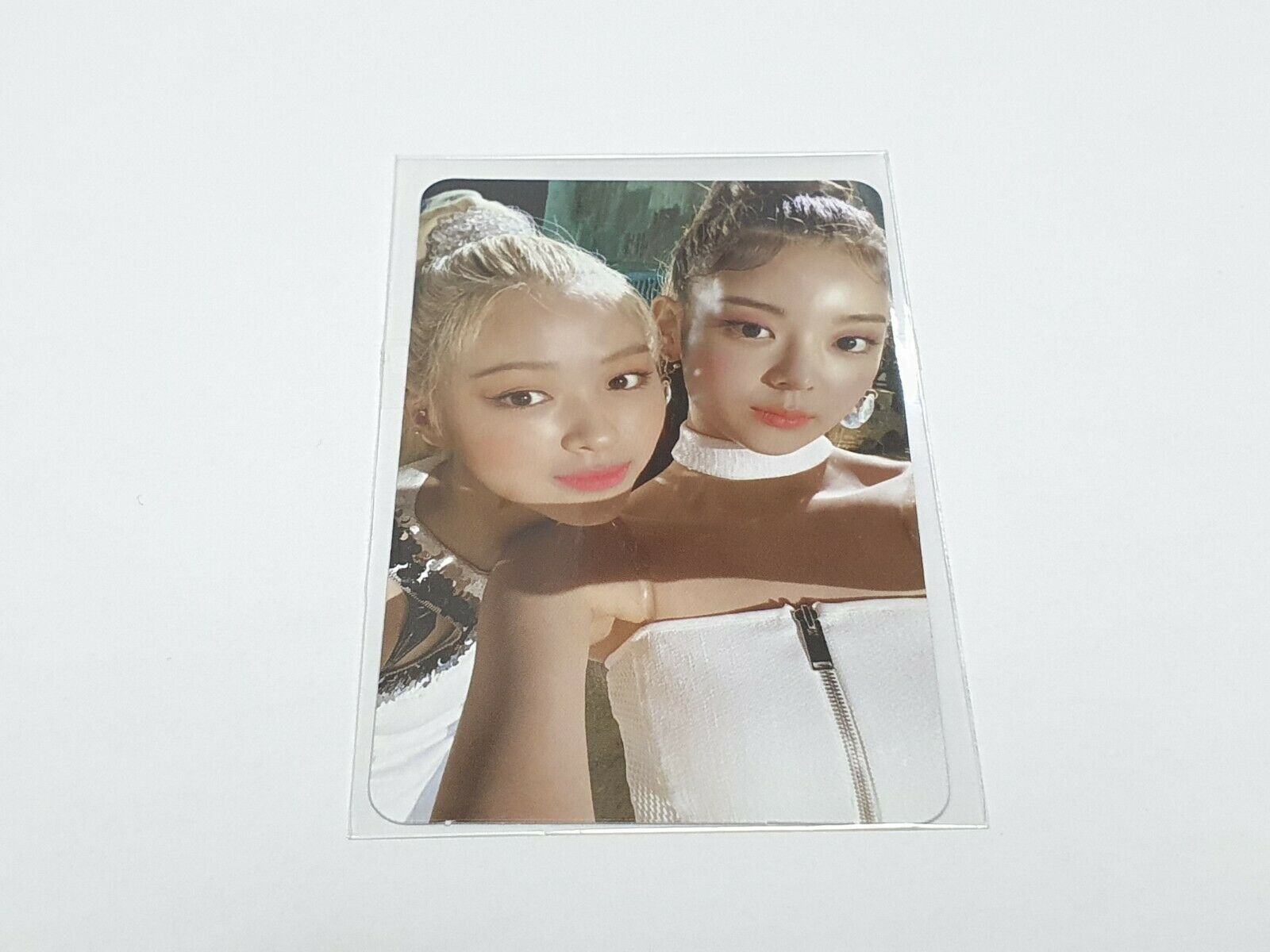 iTZY Album Not Shy Ryujin Yuna Official Photocard